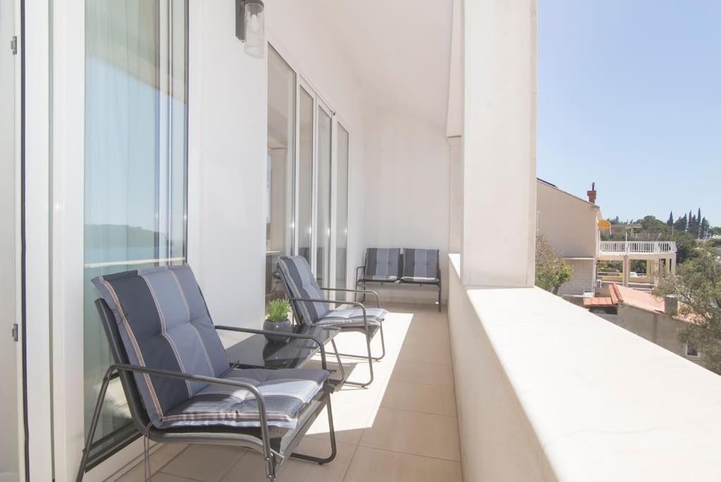 Seaside Apartment M Zaton 5 - Sea View & Parking Esterno foto